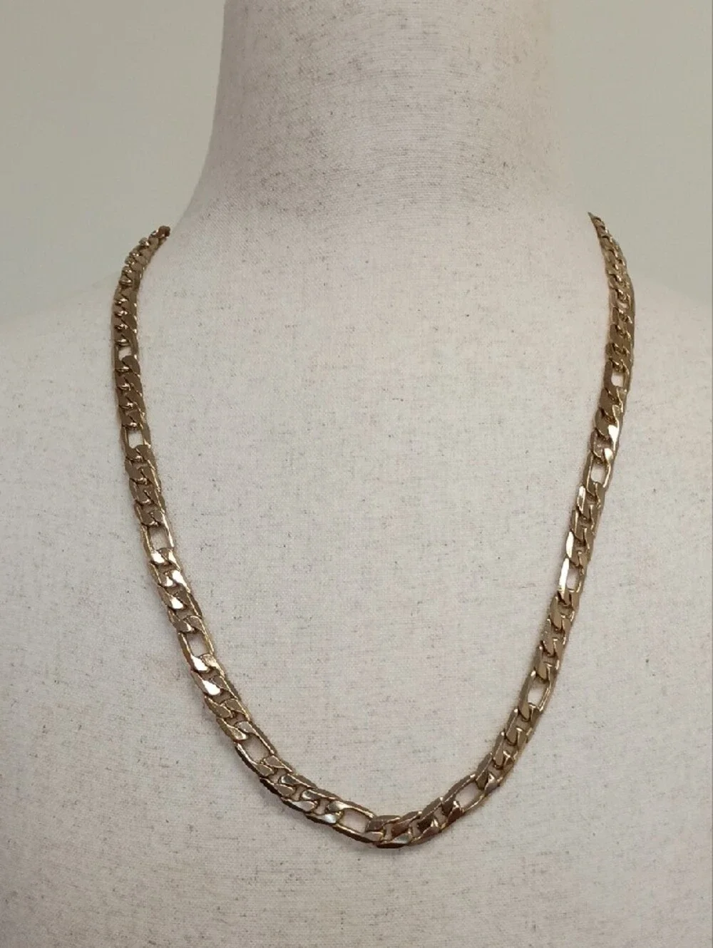 Gold Tone Chunky Curb Link Chain Necklace 30 Inch